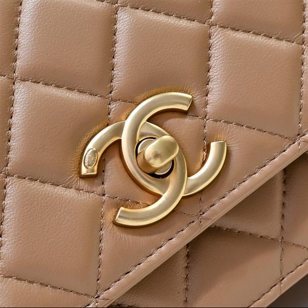 2026127205129682 560